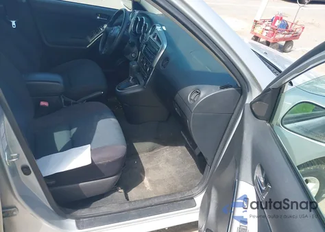 2006 Toyota Matrix Xr z USA, uszkodzony, nr VIN 2T1LR32E06C553677